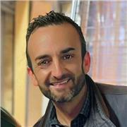 Profesor licenciado para clases de filosofía y humanidades en general